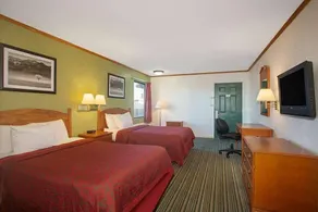 Economy Hotel Wichita- Florence St - Image 2