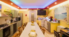Elisart Guest House - Image 3