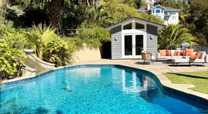 Great Cozy Pool House with Kitchenette - Image 2