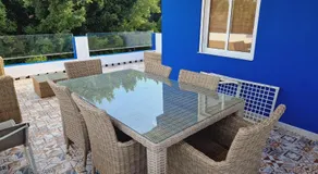 Beachfront House on 1st Line - Image 2