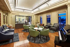 Glorietta Bay Inn - Image 5