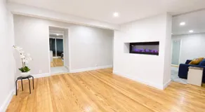 Spacious Beach House for 12 - 10-Min Walk to Beach - Family-Friendly Coastal Retreat - Image 4