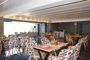Country Ambience Hotel By Jags City Mall - Image 4
