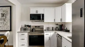 Grey Sapphire Hideaway - 2BR 2BA w Arcade & Pool - Image 4