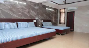 Hotel Temple View - Image 2