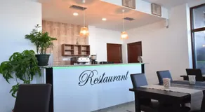 Hotel Vienna - Image 4