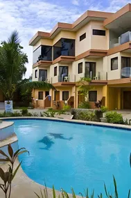 Lost Horizon Beach Dive Resort - Image 3