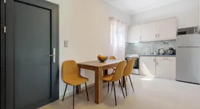 Kaminaki Seaview Apartments - Image 4
