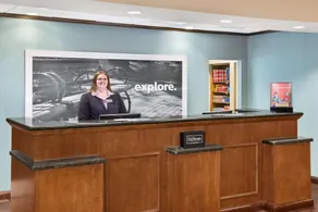 Hampton Inn & Suites Savannah-Airport - Image 3