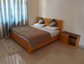 Laxman Vila Hilltop Retreat - Image 2