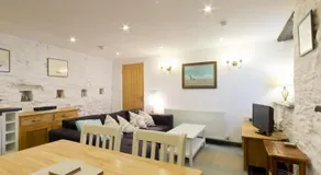 Museum Apartment - Image 3