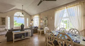 Royal Villa 12 - Image 4