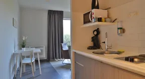 Woestyne Business & Leisure Apartments Cleythil - Image 3