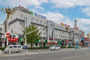 Super 8 Hotel (Tangshan Fengnan Wenhua Square) - Image 3
