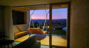 Stock & Stein Lodges - Image 5
