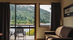 Hawea Hotel - Image 2