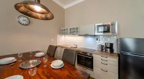 Downtown - Apart Hotel Zborovska - Image 3
