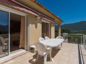 Panoramic view over the sea with private swimming pool - Image 2