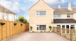 Padstow Bed & Breakfast - Image 2