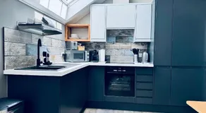 Uno in the City - Urban Boutique Accommodation - Image 2