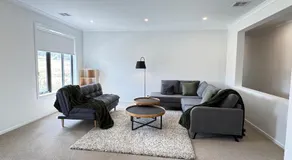Spacious Luxury Home 8BR Estate Private Ensuites - Image 4