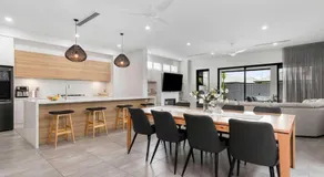 Northshore Luxe Pool House Glenelg North - Image 4