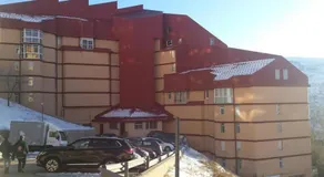 Apartamento T28 Edif Europa y parking gratuito - Image 4