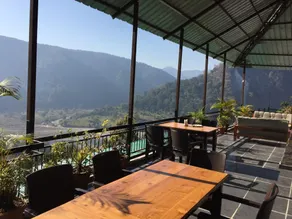 SAALVAN RESORT - Image 4