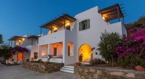 Ailouros summer hotel - Image 3