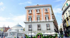 Relais Piazza Del Plebiscito B&B - Image 5