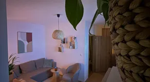 Cozy Apartment - Netflix & Free parking - Image 3