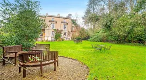 Georgian Hotel - Image 4