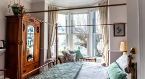 Mulberry House - Image 2