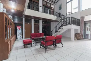 RedDoorz Syariah near Taman Kota Kuningan - Image 5