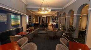 Manor Hotel - Image 5