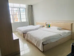 Chongzuo City Middle Business Hotel - Image 2