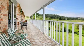 Olive Grove - Pet Friendly with Fireplace - Image 5