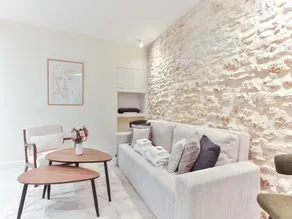 Peaceful apartment in Eiffel Tower - Image 2