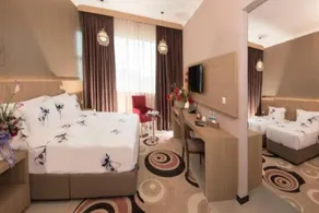 Hotel Holmes Gp - Image 4