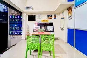 Hotel O Ohm Muruga Tower - Image 3