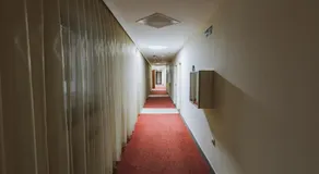 Central Plaza Apartments - Image 5