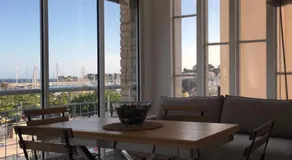 Les balcons de Bandol Centre ville avec vue mer et face à la plage - Image 3