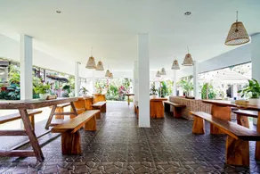Agung Wiwin Homestay & Restaurant - Image 5