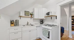 1BR Apartment Across from Como Lake - Bayberry - Image 3