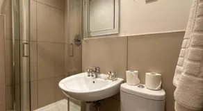 Caledonian Apartment - Image 4