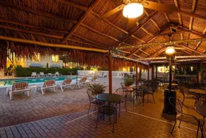 Naples Garden Inn - Image 4
