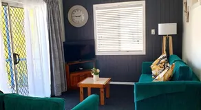 Lisianna Apartments - Image 2