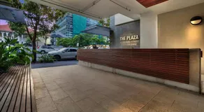 Modern 1BR Retreat - Pool, Gym, Parking - Walk to South Bank - Image 5