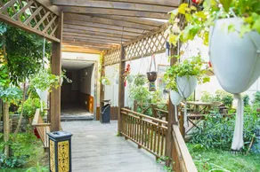 Danshui Mansion Villa Courtyard Hotel - Image 5