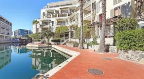 Waterfront Stays - Image 3